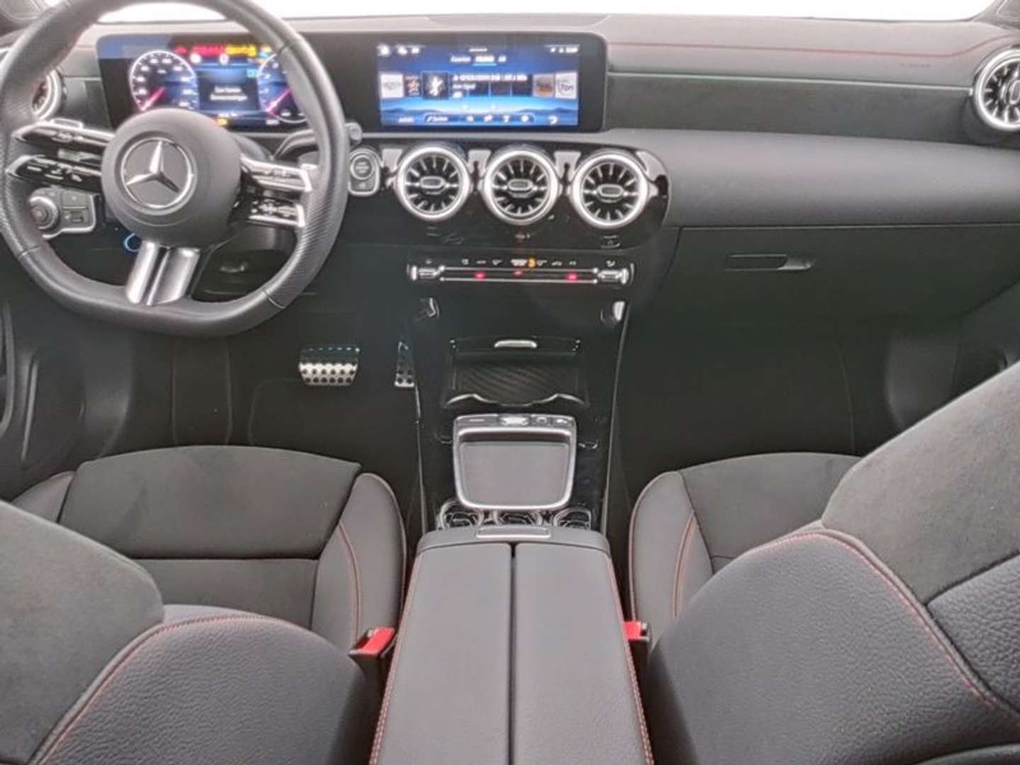 Mercedes CLA 200 AMG-Line -  - Joinsteer - #5