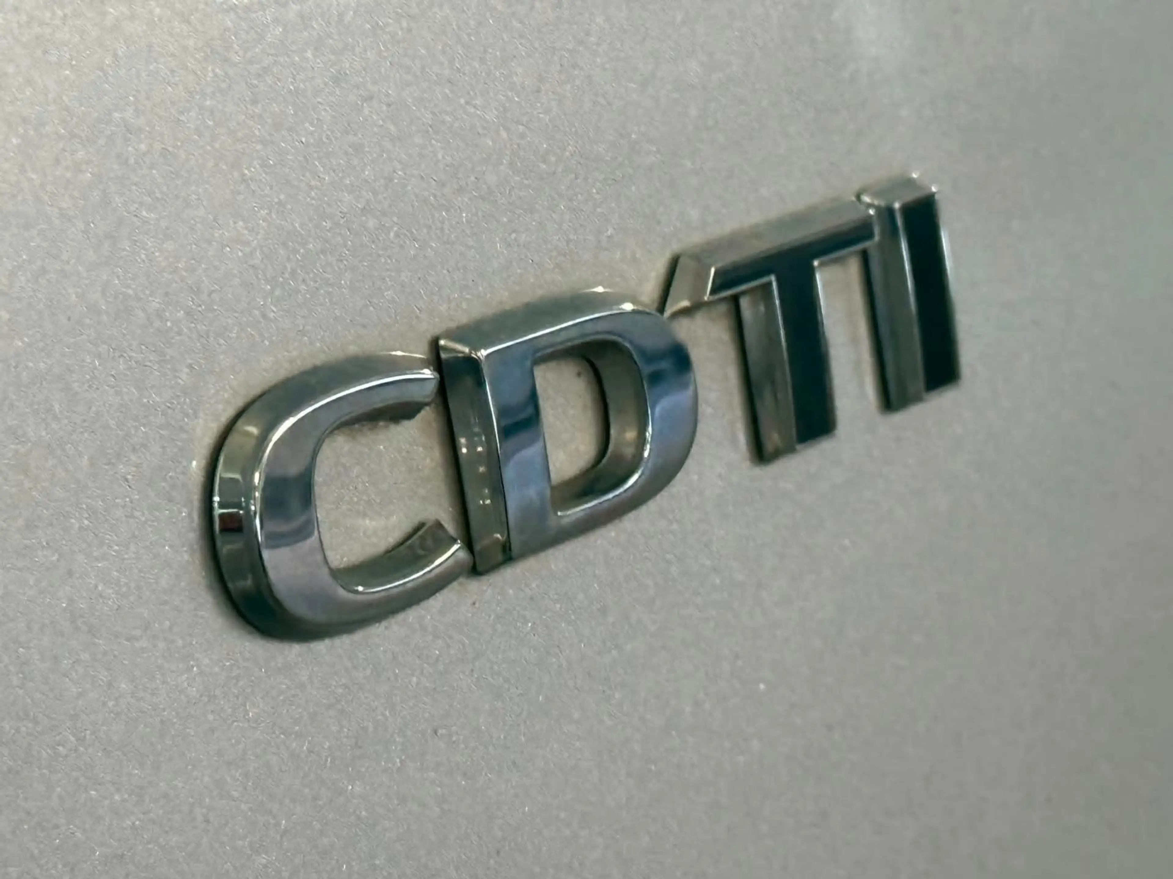 Opel Insignia Insignia Sports Tourer 150 Jahre NAVI. SHZ — photo 9