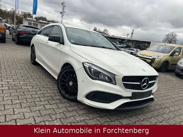 Mercedes-Benz CLA 220 AMG-Line Leder Navi LED Night Kamera