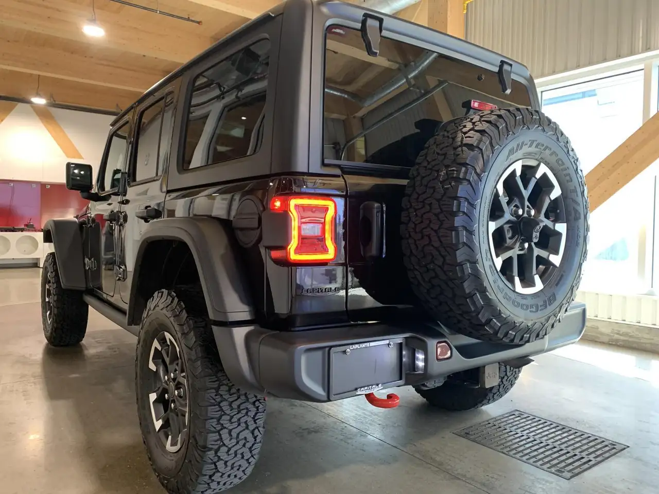 Jeep Wrangler photo Jeep Wrangler