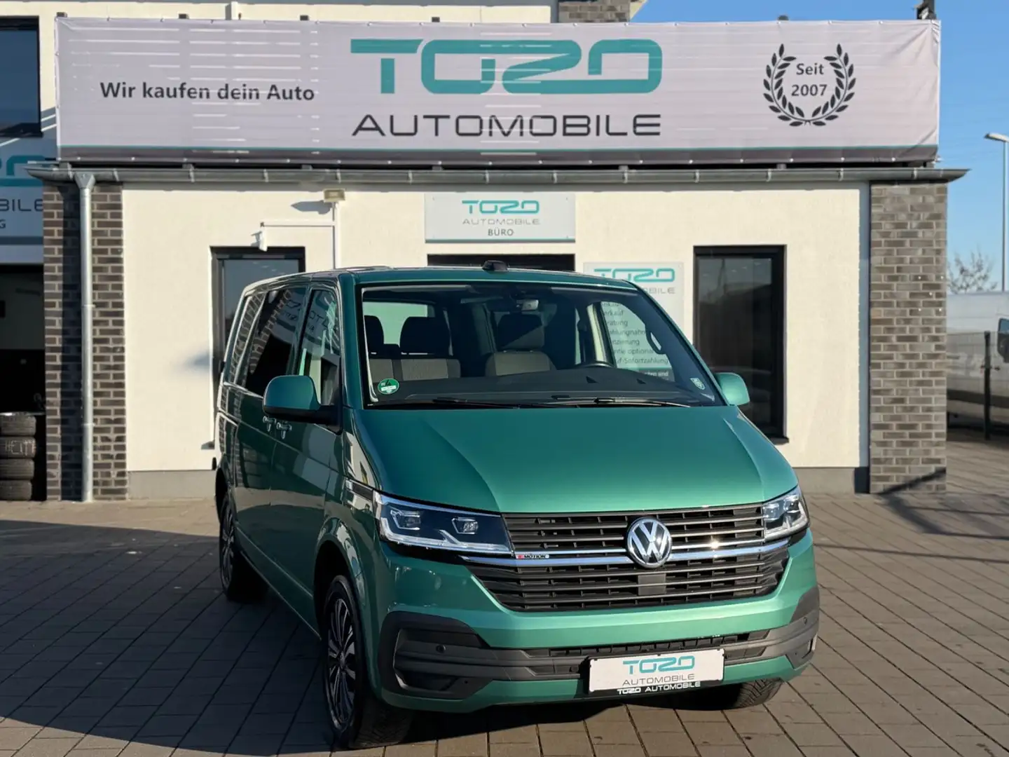 Volkswagen T6 Transporter T6.1 4MOTION*LED*NAVI*KAMERA*AHK*VIRTUAL COCKPIT Grün - 1
