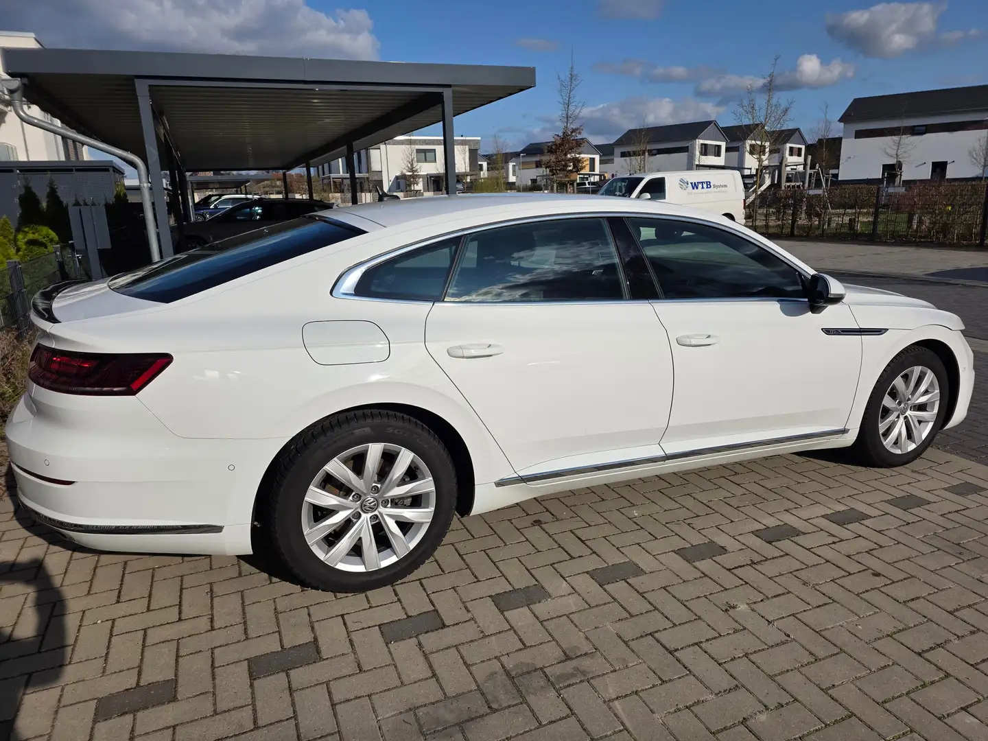 Volkswagen Arteon Arteon 2.0 TSI DSG R-Line Weiß - 2