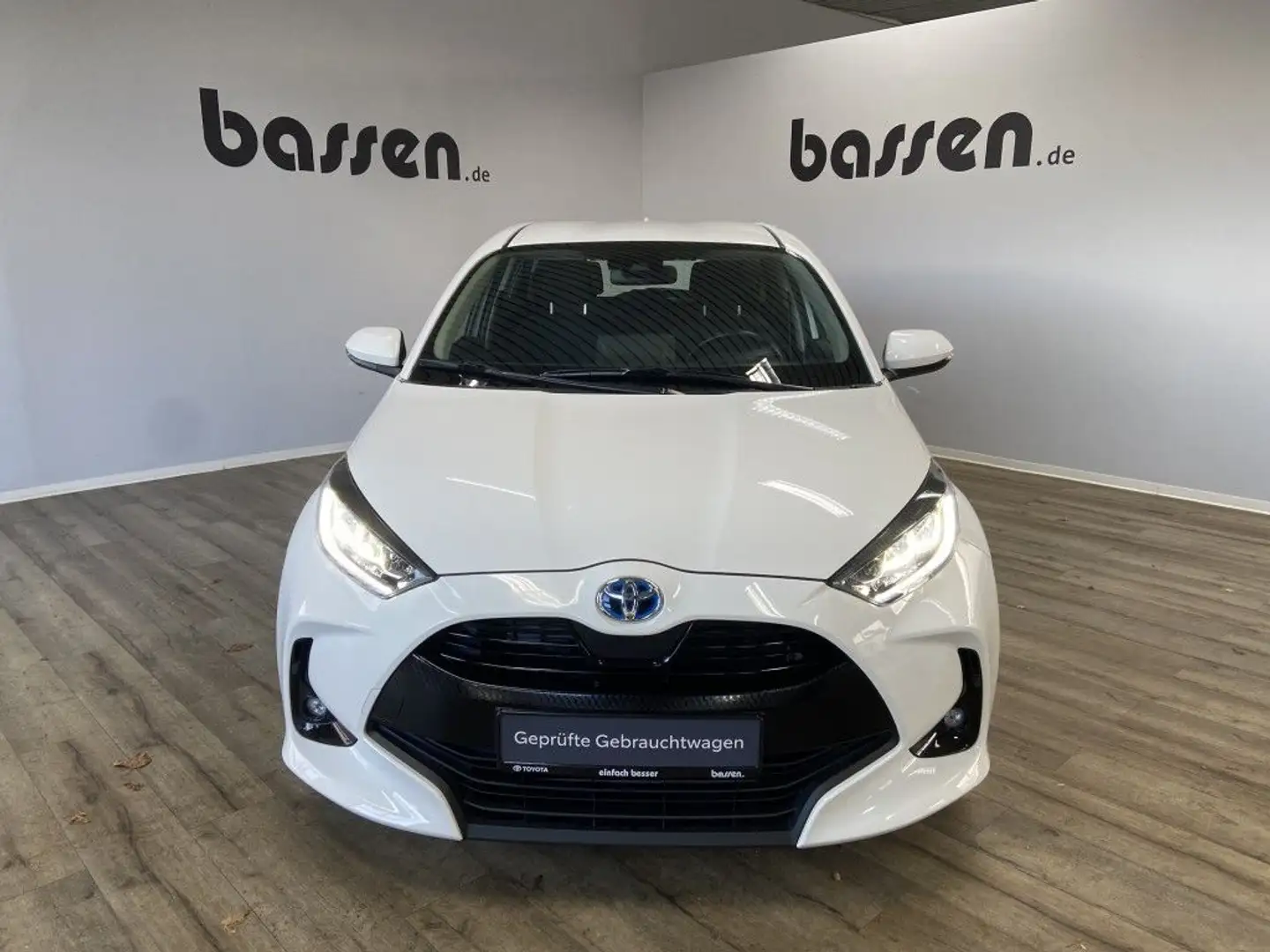 Toyota Yaris Hybrid 1.5 VVT-i Club Blanc - 1