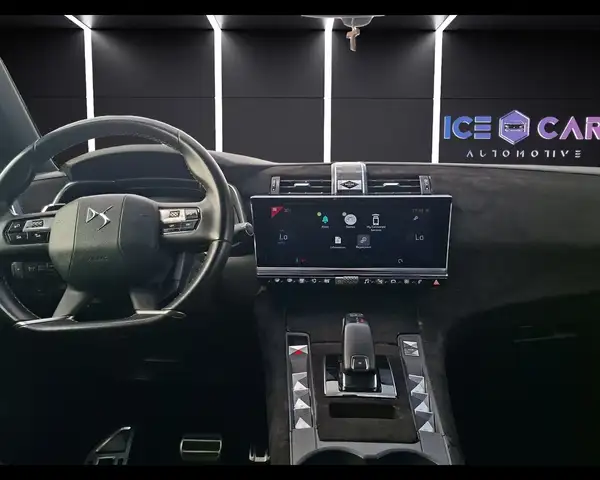 DS Automobiles DS 7 Crossback view 10