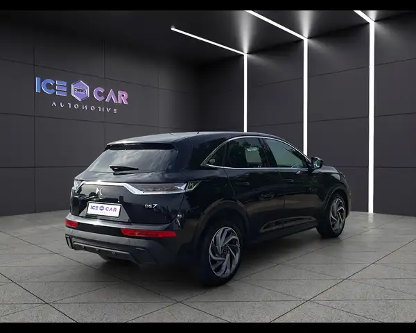 DS Automobiles DS 7 Crossback view 5