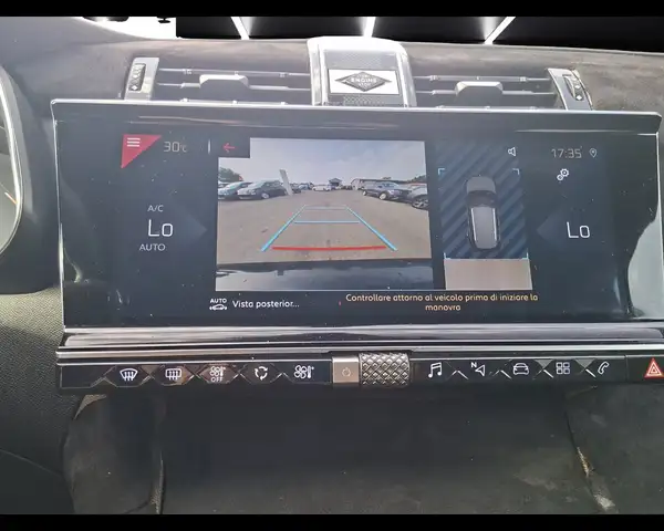DS Automobiles DS 7 Crossback view 14
