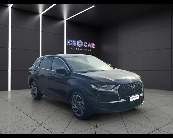 DS Automobiles DS 7 Crossback view 3
