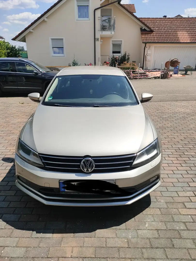 Volkswagen Jetta 1.2 TSI BlueMotion Technology - 1
