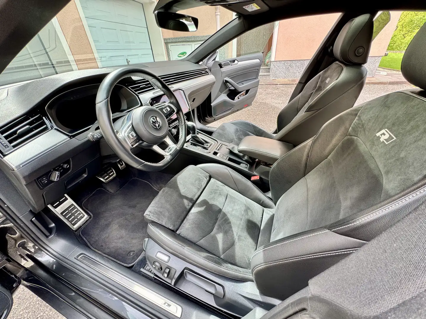 Volkswagen Arteon 2.0 TDI SCR 4Motion DSG R-Line - 2
