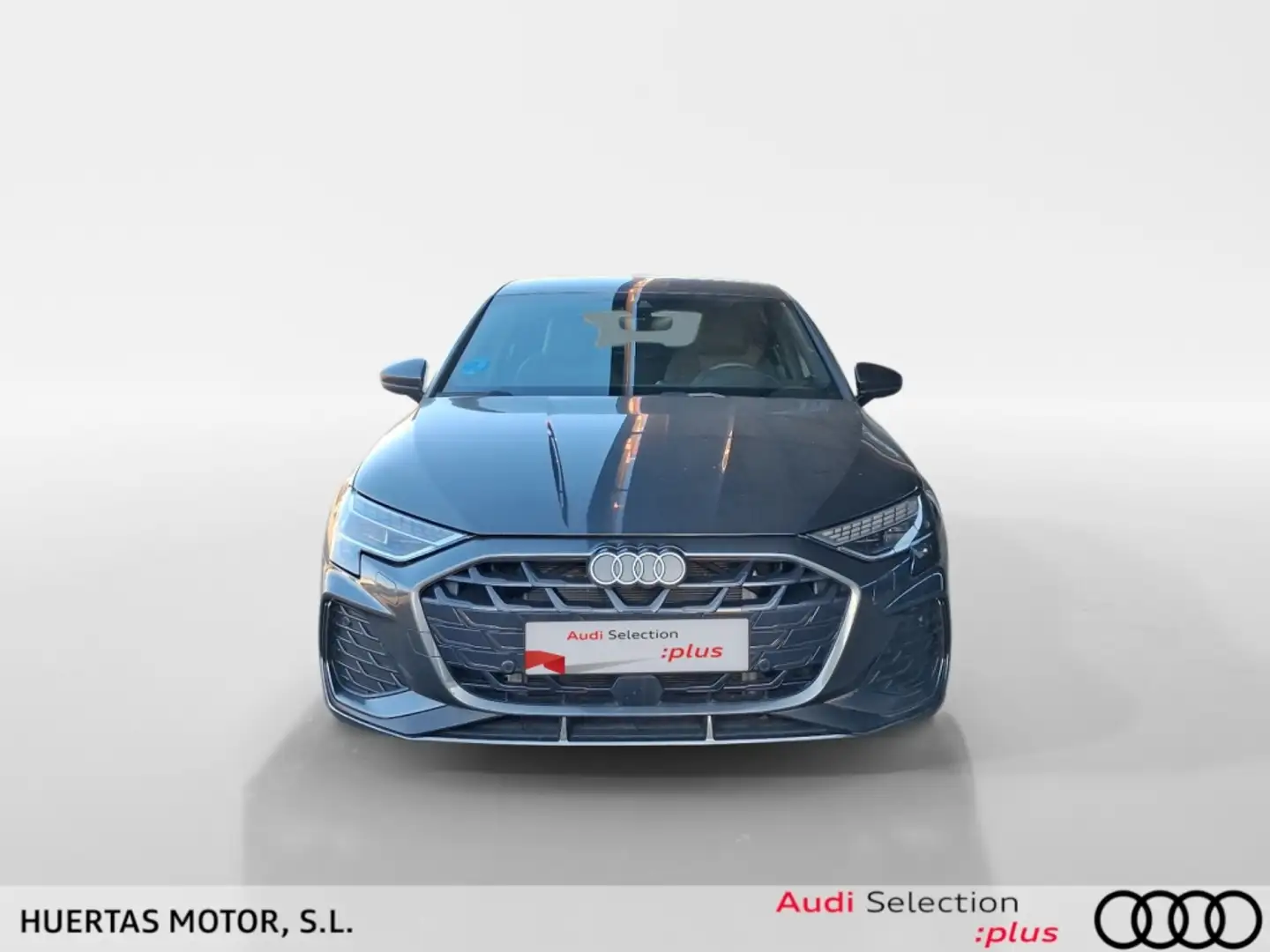 Audi A3 BERLINA CON PORTON 1.5 40 TFSI E S TRONIC S LINE S Gris - 2