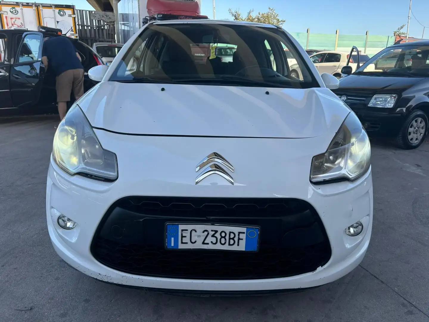 Citroen C3 C3 1.4 EXCLUSIVE STYLE ECO ENERGY GPL VALIDO FINO Blanc - 2