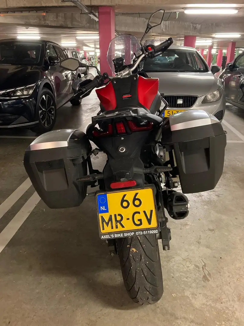 Voge 500DS Rot - 2