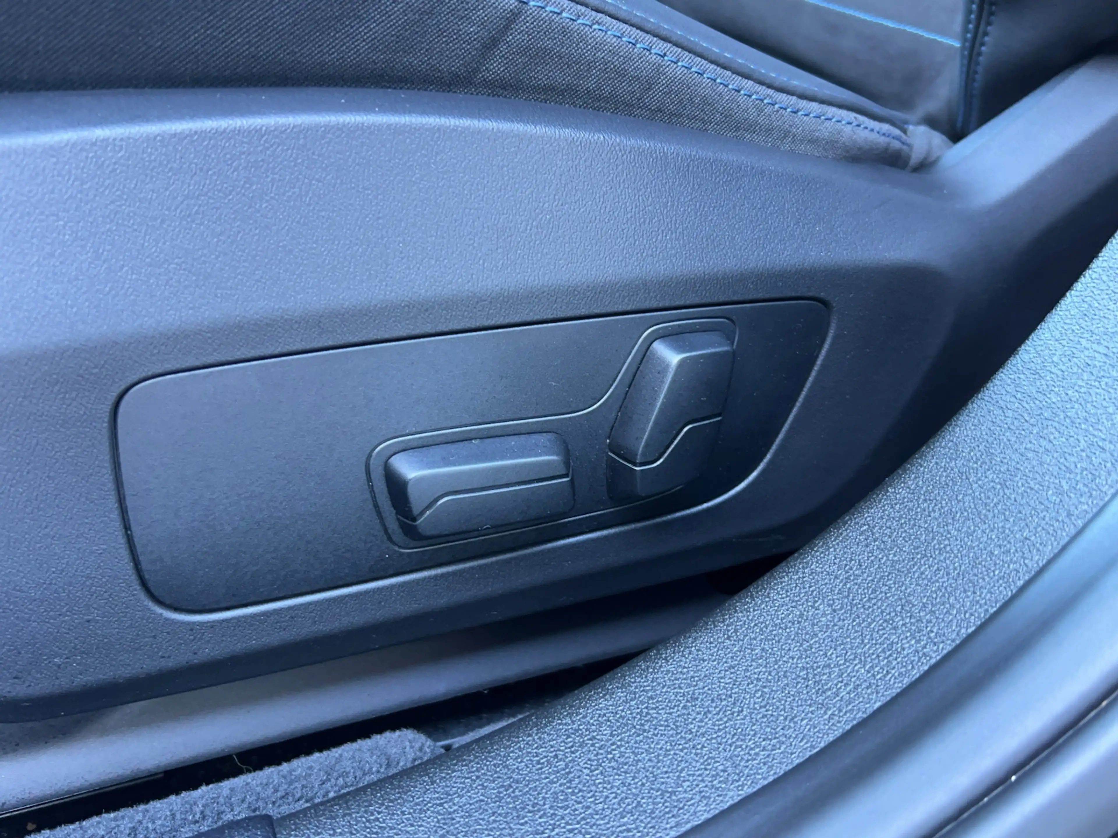 BMW 120 120d M Sport adapt.LED HUD HIFI ACC — photo 14