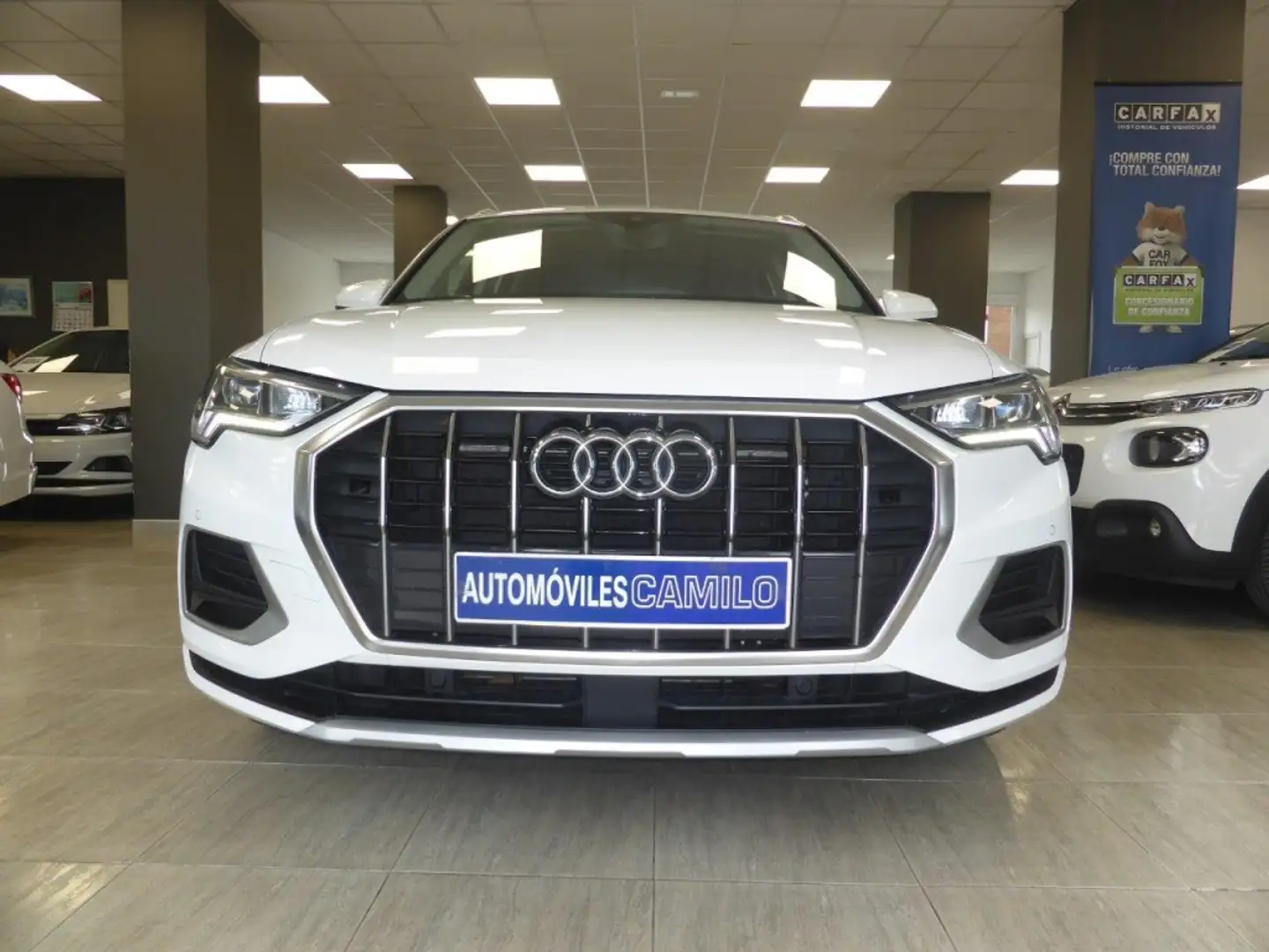 Audi Q3 35 TFSI S tronic Blanc - 2