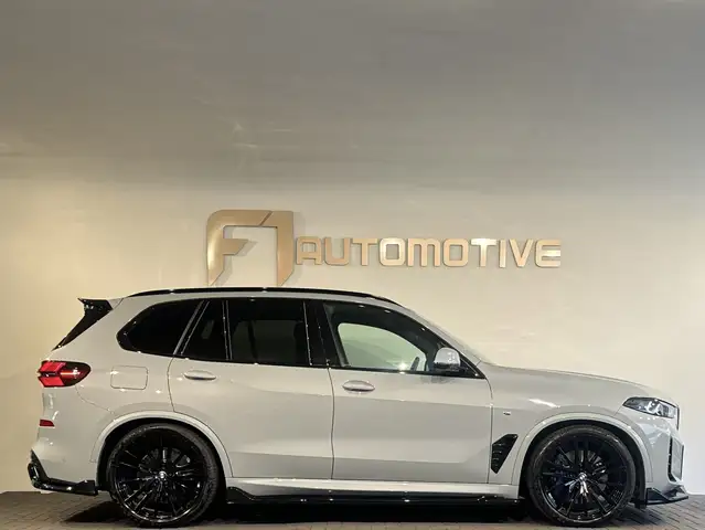 BMW X5 view 9