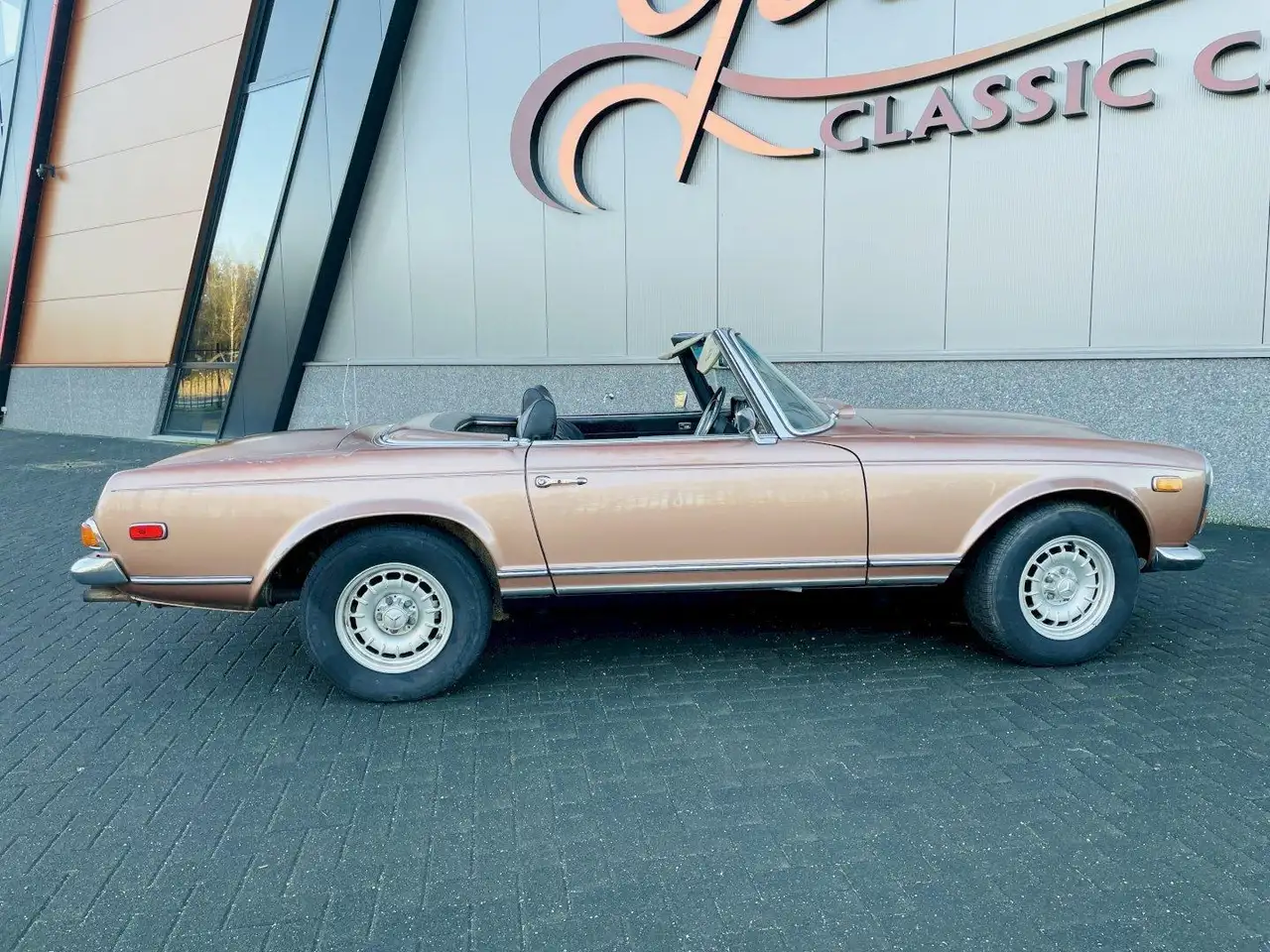 Mercedes-Benz SL 280 W113 Pagode, foto 4