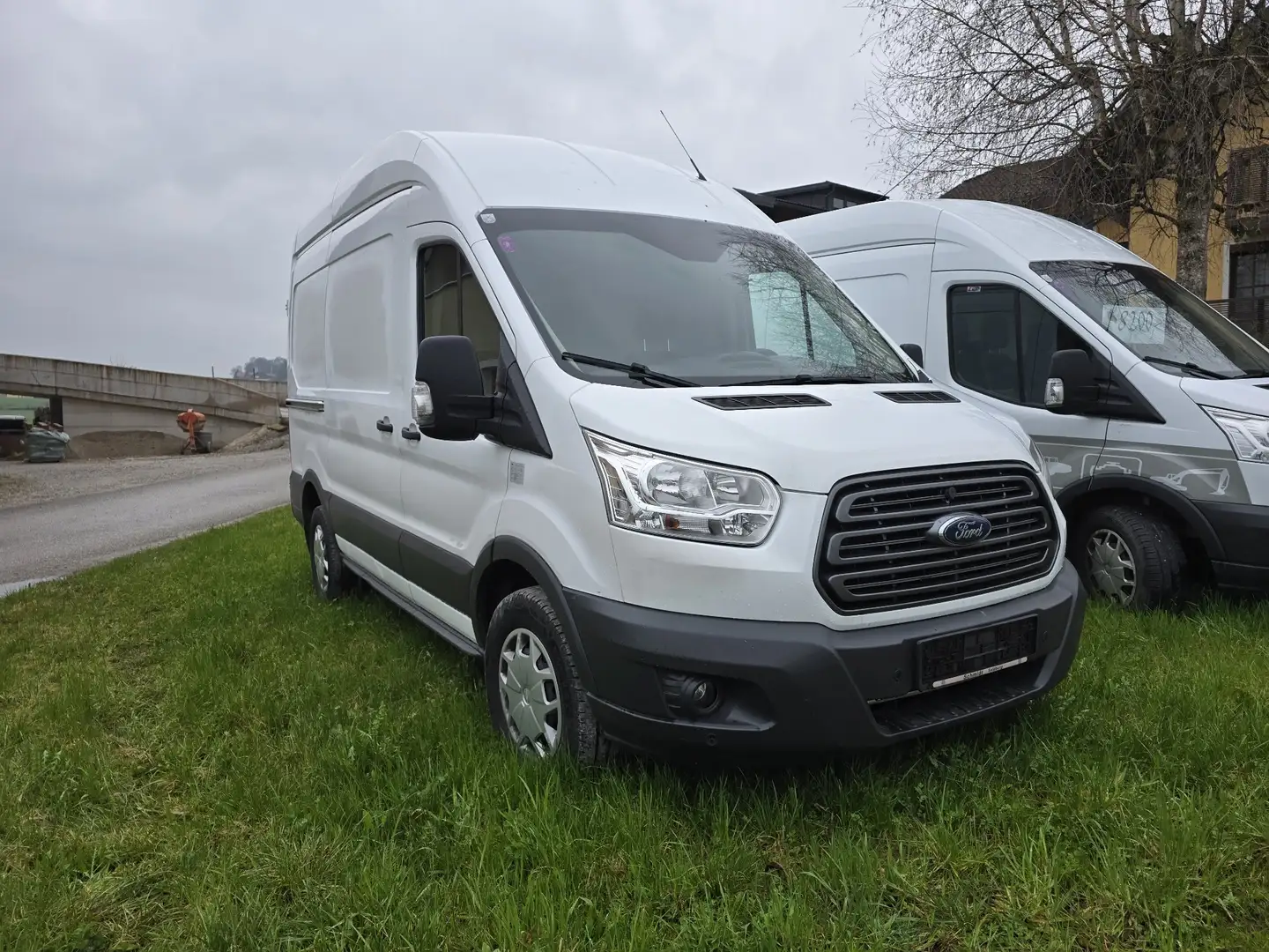 Ford Transit Bus Minibus 2,0 TDCi L2H3 350 Trend - 1