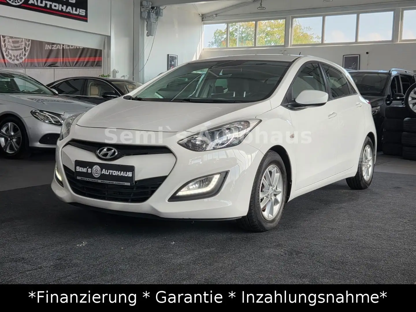 Hyundai i30 1.6 CRDI|PDC|Alus|1.Hand Weiß - 1