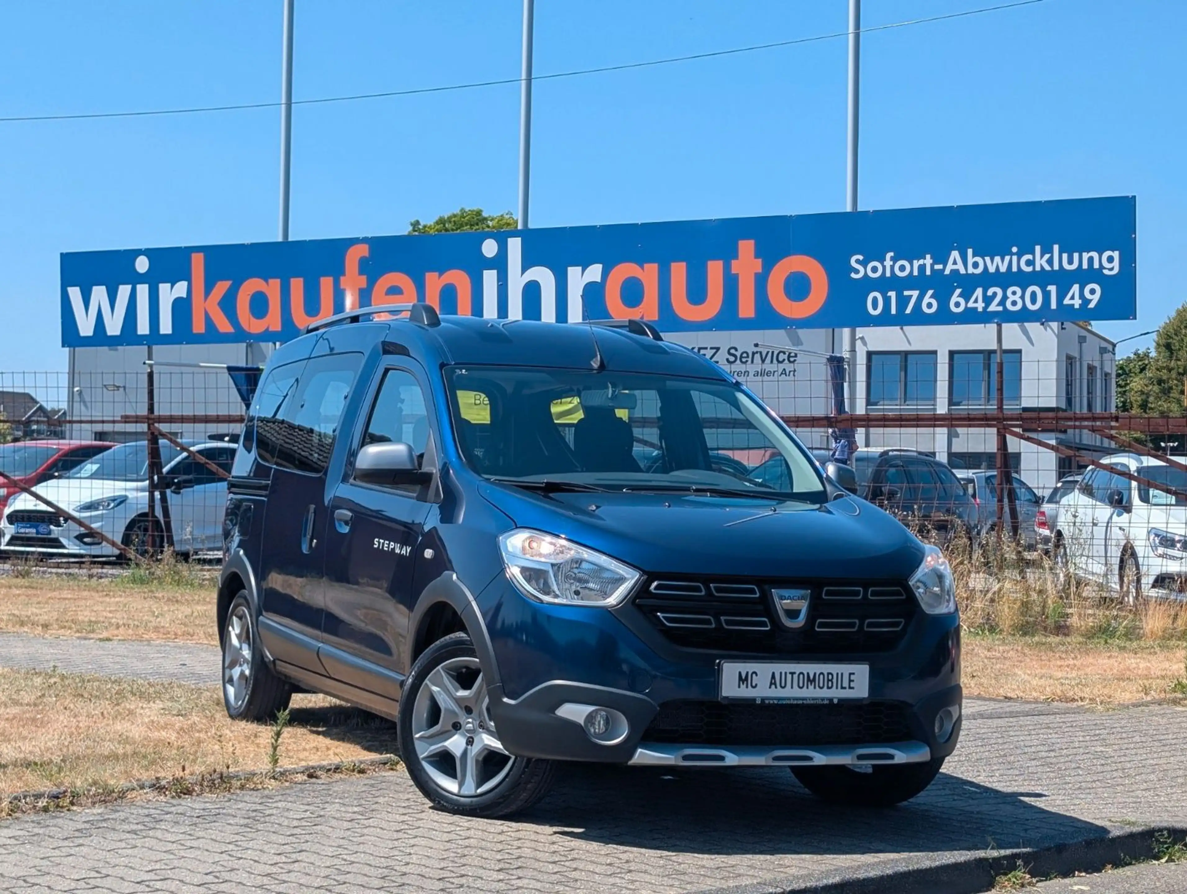 Dacia Dokker Stepway*1-HAND*AHK*KAMERA*PDC*NAVI !!