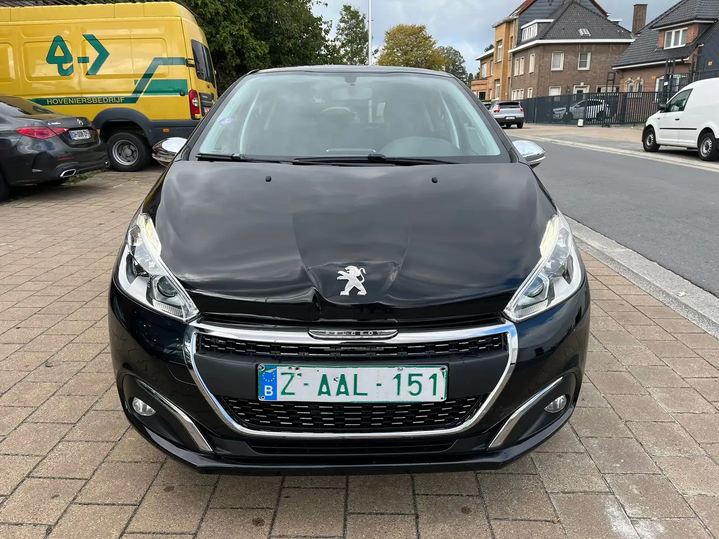 Peugeot 208 208 1.2i  Allure Noir - 2