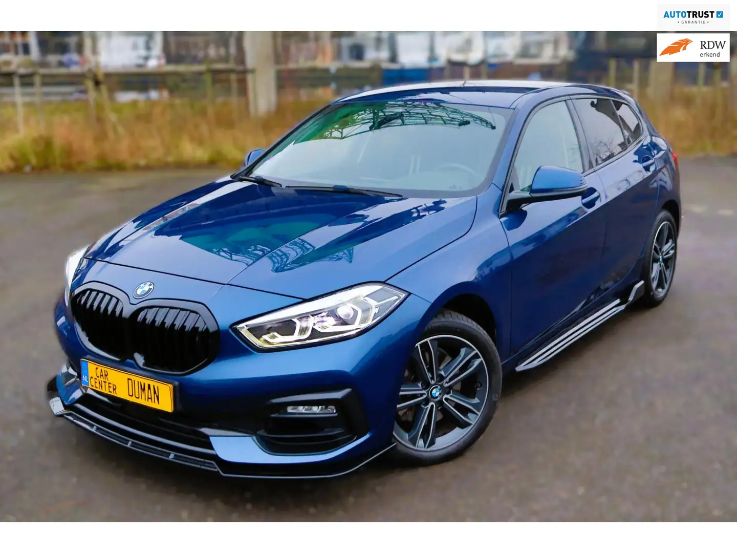 BMW 118 1-serie 118i Executive Sport Edition NAP Ambiant C Blau - 1
