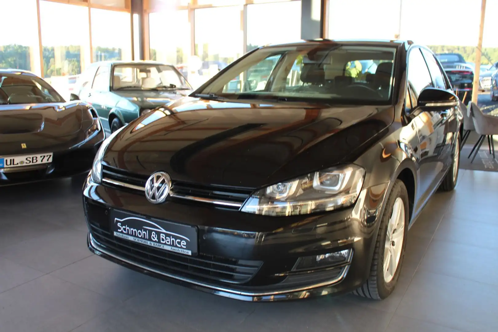 Volkswagen Golf VII Lim. 1.4 TSI Highline BMT Zwart - 1