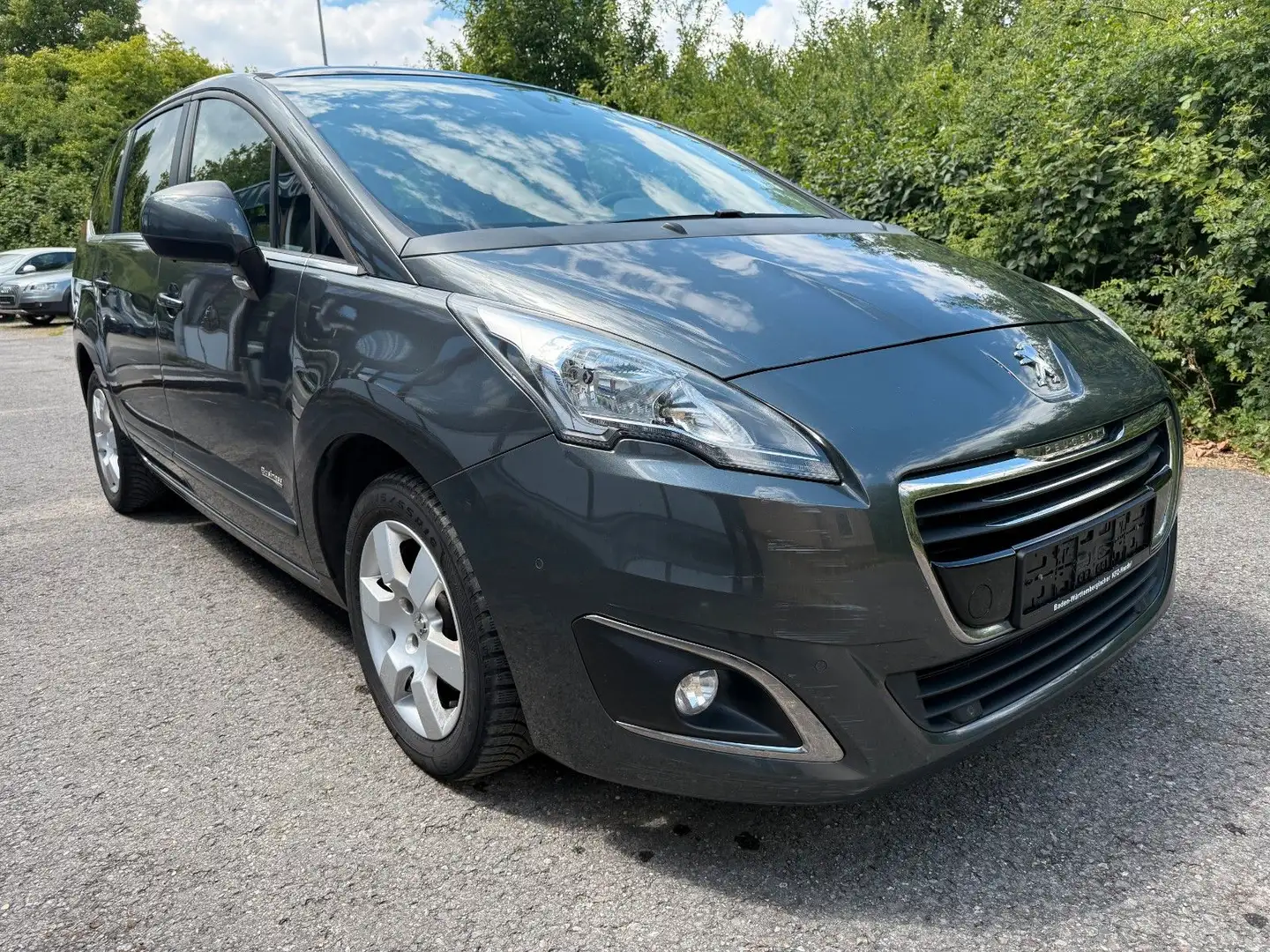 Peugeot 5008 Business-Line Grey - 2