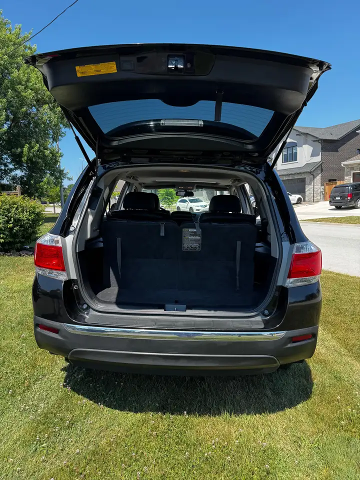 Toyota Highlander photo Toyota Highlander