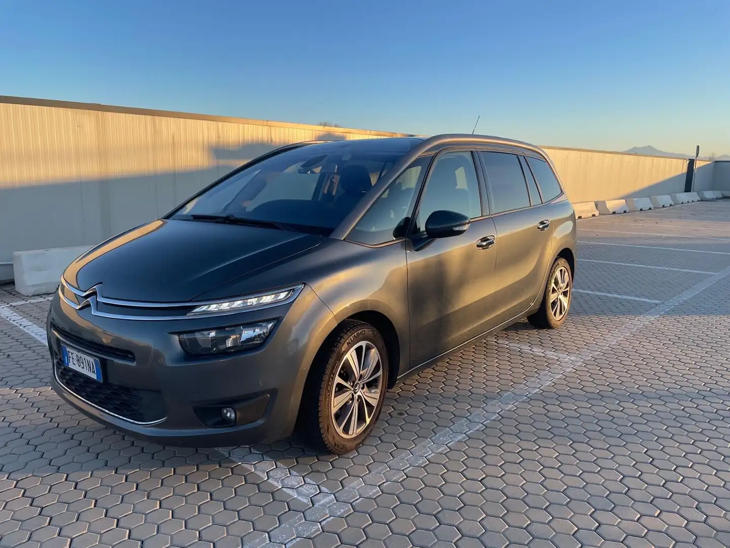 Citroen Grand C4 Picasso C4 Grand Picasso II 20131.6 bluehdi Exclusive s Сірий - 1