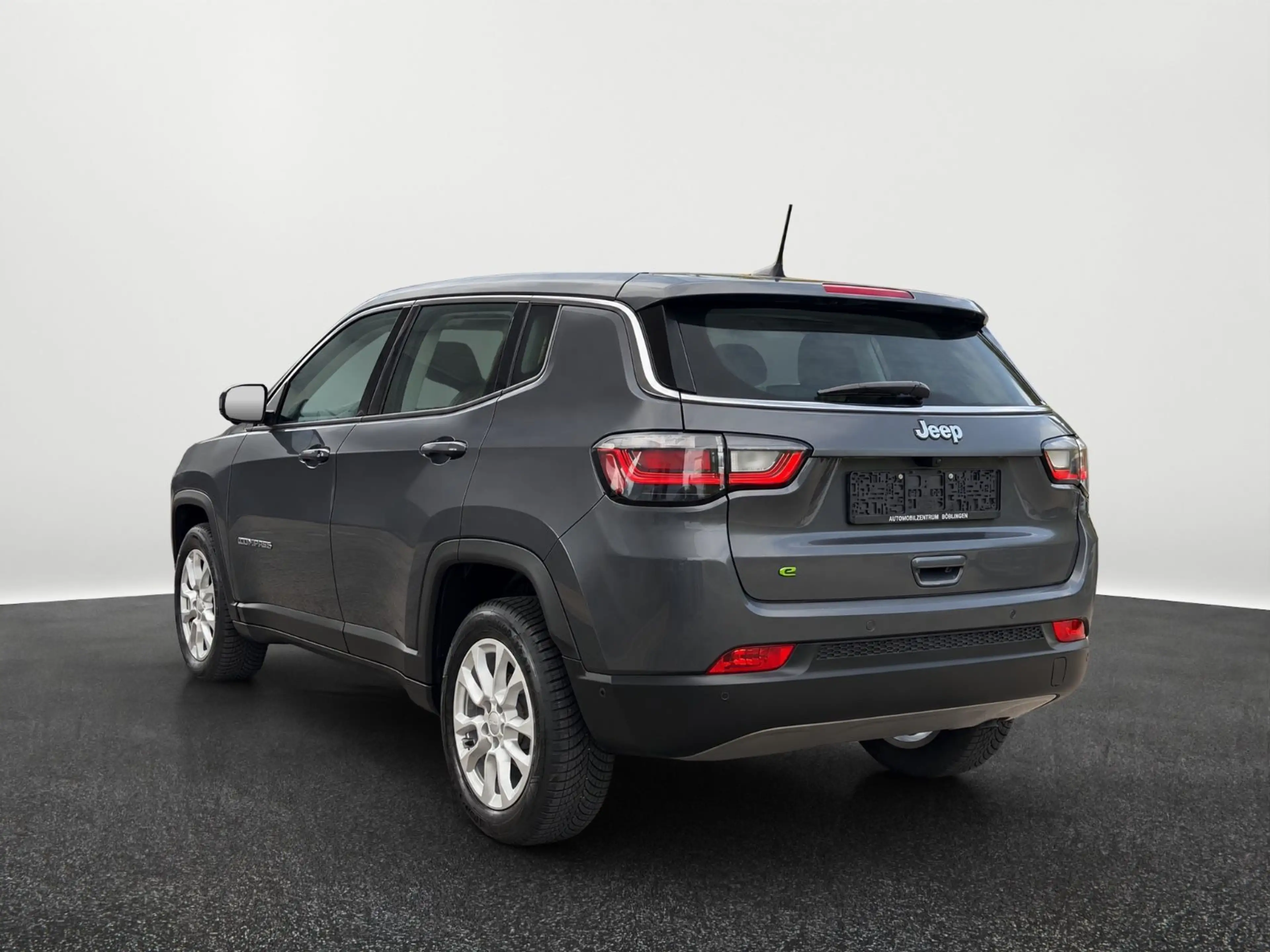 Jeep Compass Altitude Mild-Hybrid FWD*KAMERA*CAPLAY* — photo 3