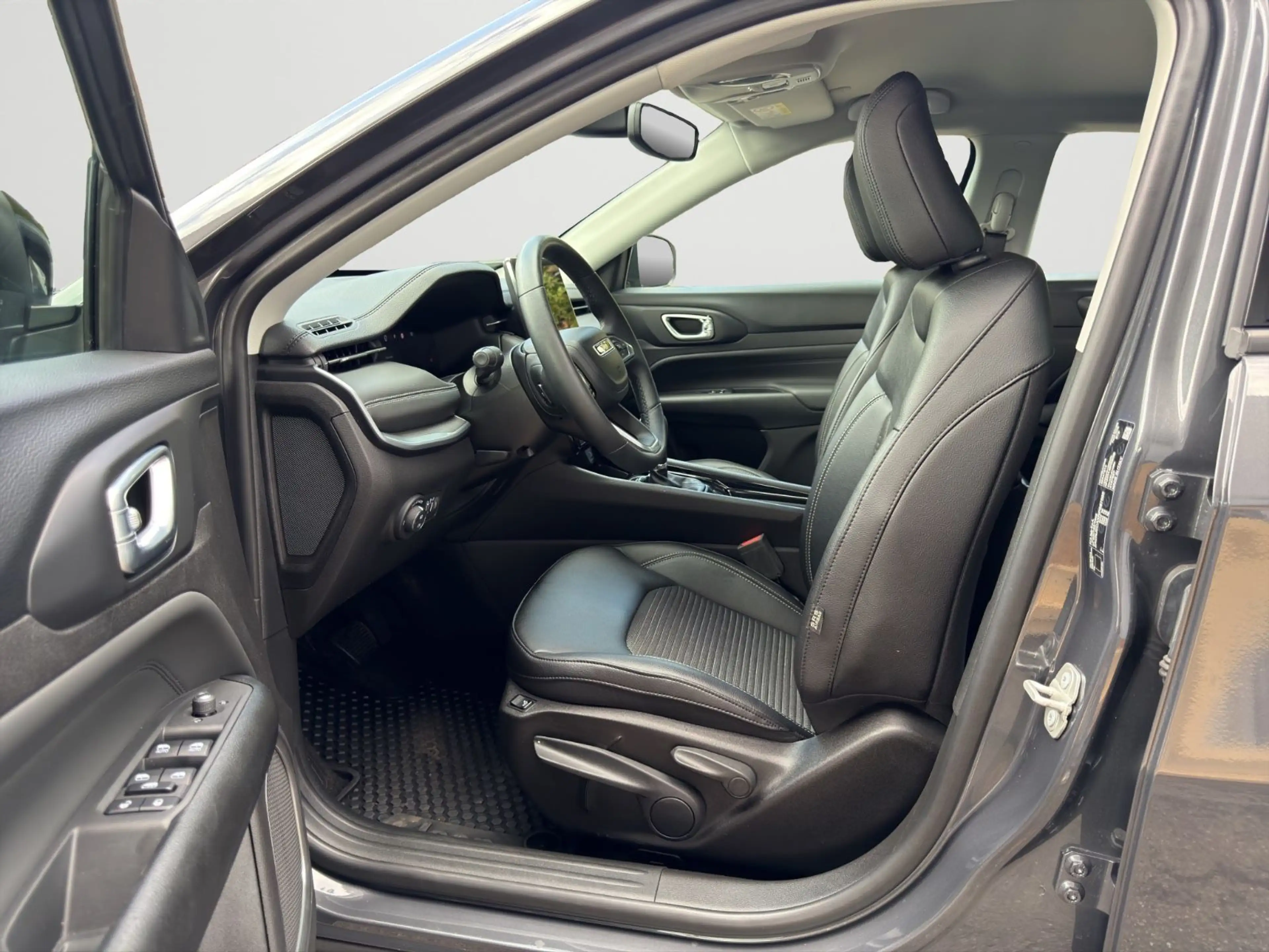 Jeep Compass Altitude Mild-Hybrid FWD*KAMERA*CAPLAY* — photo 4