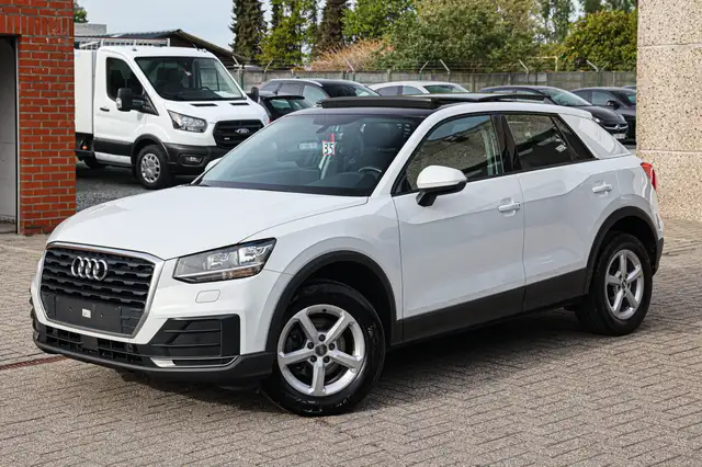 Audi Q2 SCHUIF-KANTELDAK*PARKEERSENSOREN*AFNEEMBARE-TREKHAAK*NAVIGATIE*