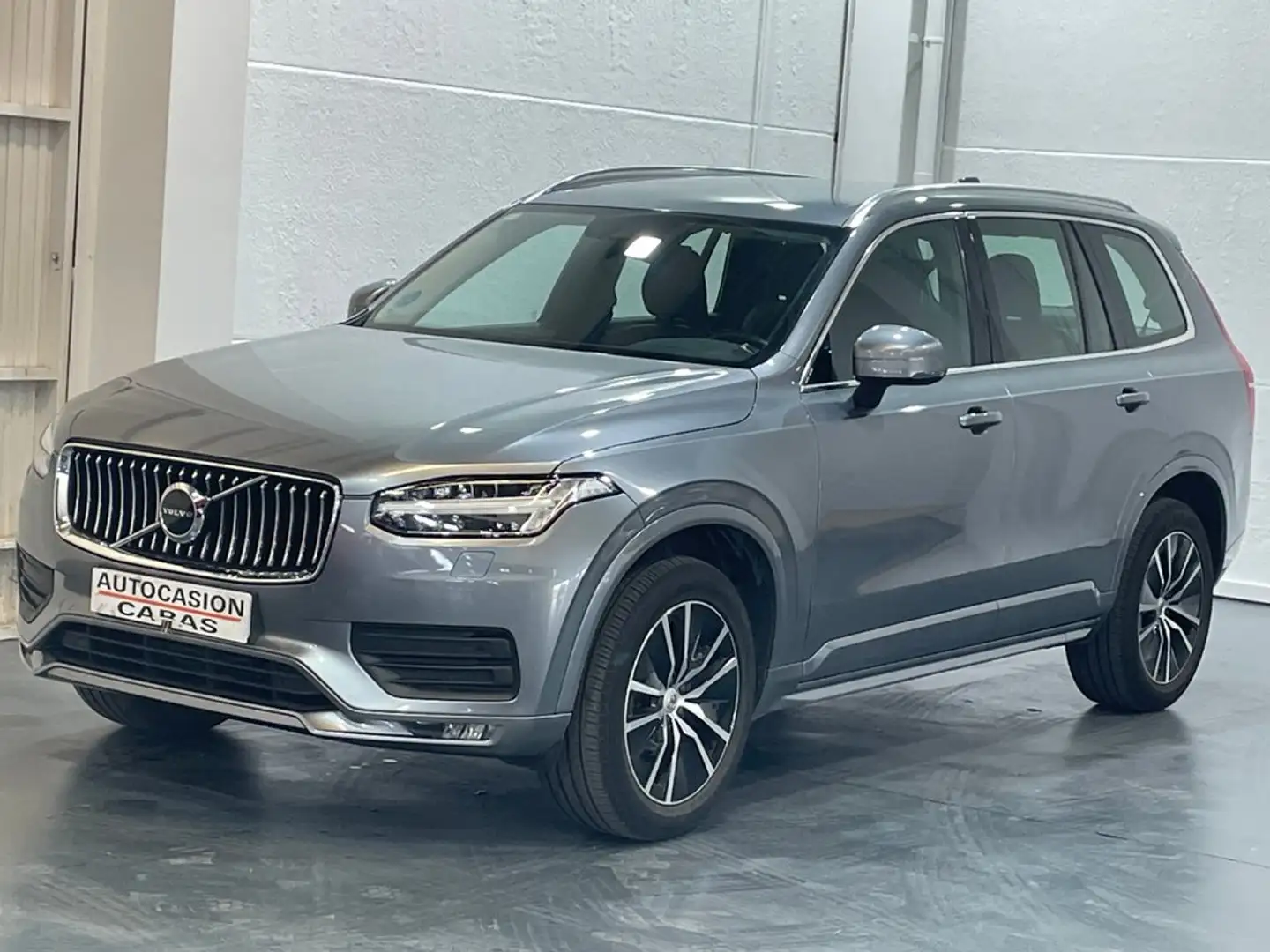 Volvo XC90 2.0 B5 D AWD Momentum Pro Auto Gris - 1