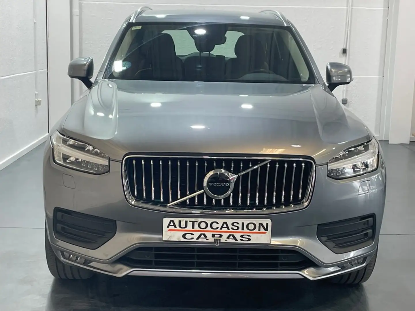 Volvo XC90 2.0 B5 D AWD Momentum Pro Auto Gris - 2