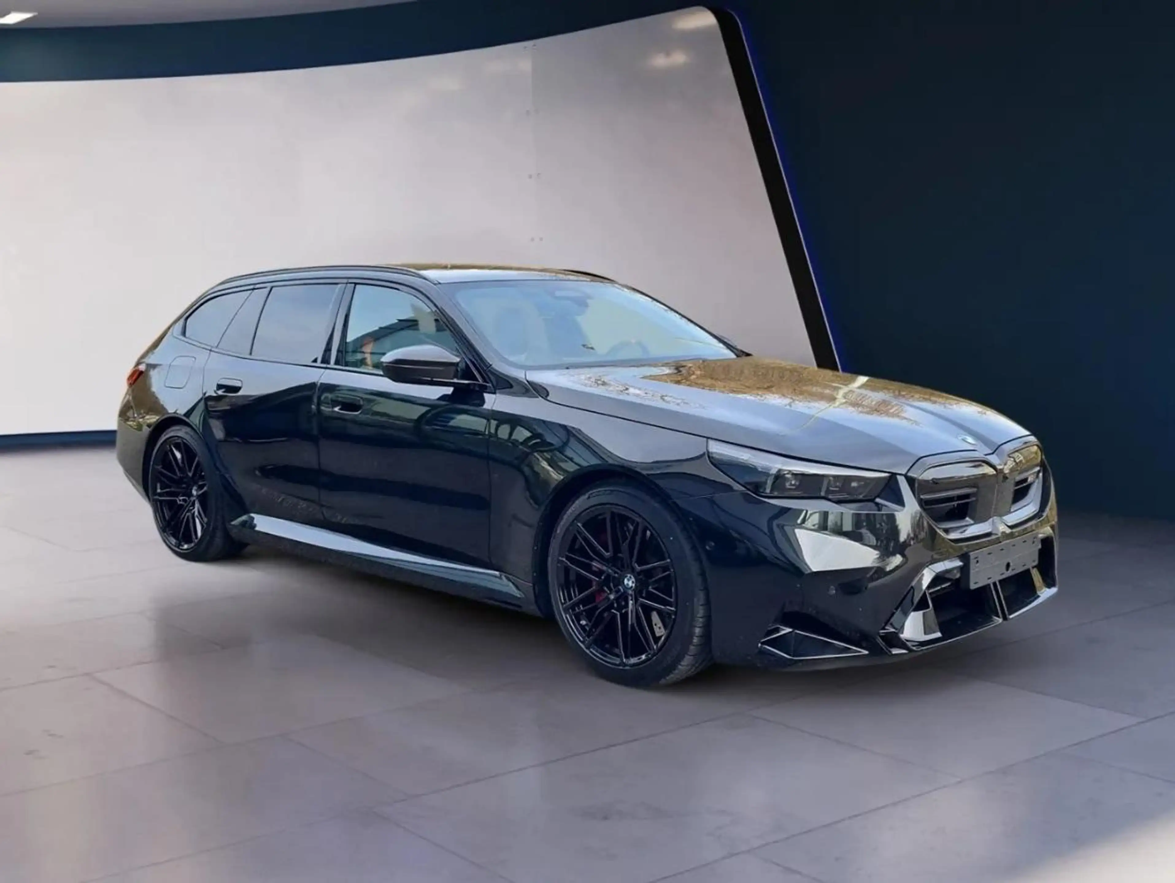 BMW M5 Touring Comfort+DrivAssistPro+ParkPro+Pano — photo 3