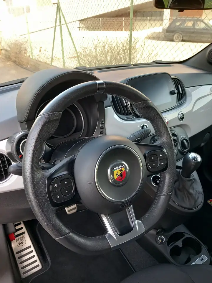 Abarth 595 2022