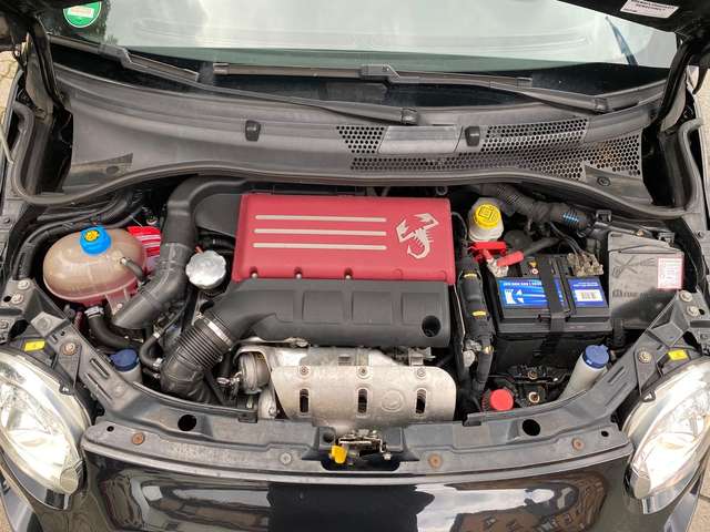 Imagine Abarth 595 Turismo