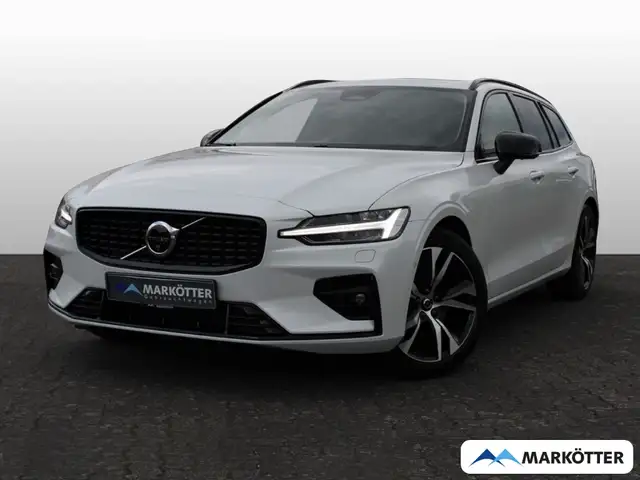 Volvo V60 B4 Ultra Dark DAB+/H&K/Massagesitze/SHZ/PANO
