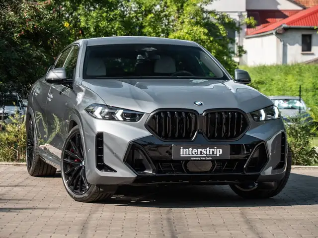 BMW X6 view 5