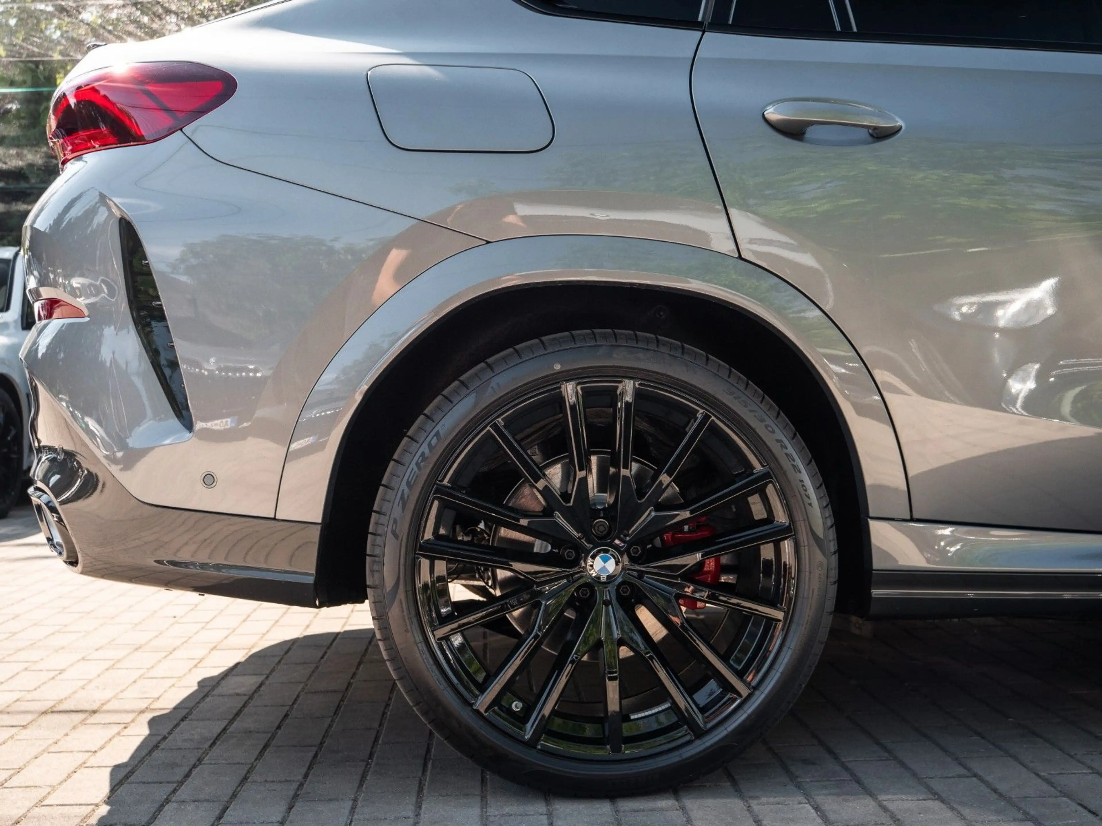 BMW X6 30d M SPORT PRO.LUFTFE.PANO.HUD.H/K.360°.AHK — photo 11