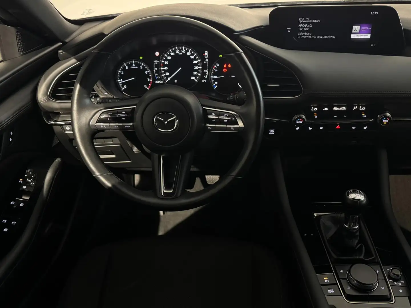 Mazda 3 2.0 e-SkyActiv-G 122 /Clima/ACC/Navi/LED/Lane/Head Fekete - 2