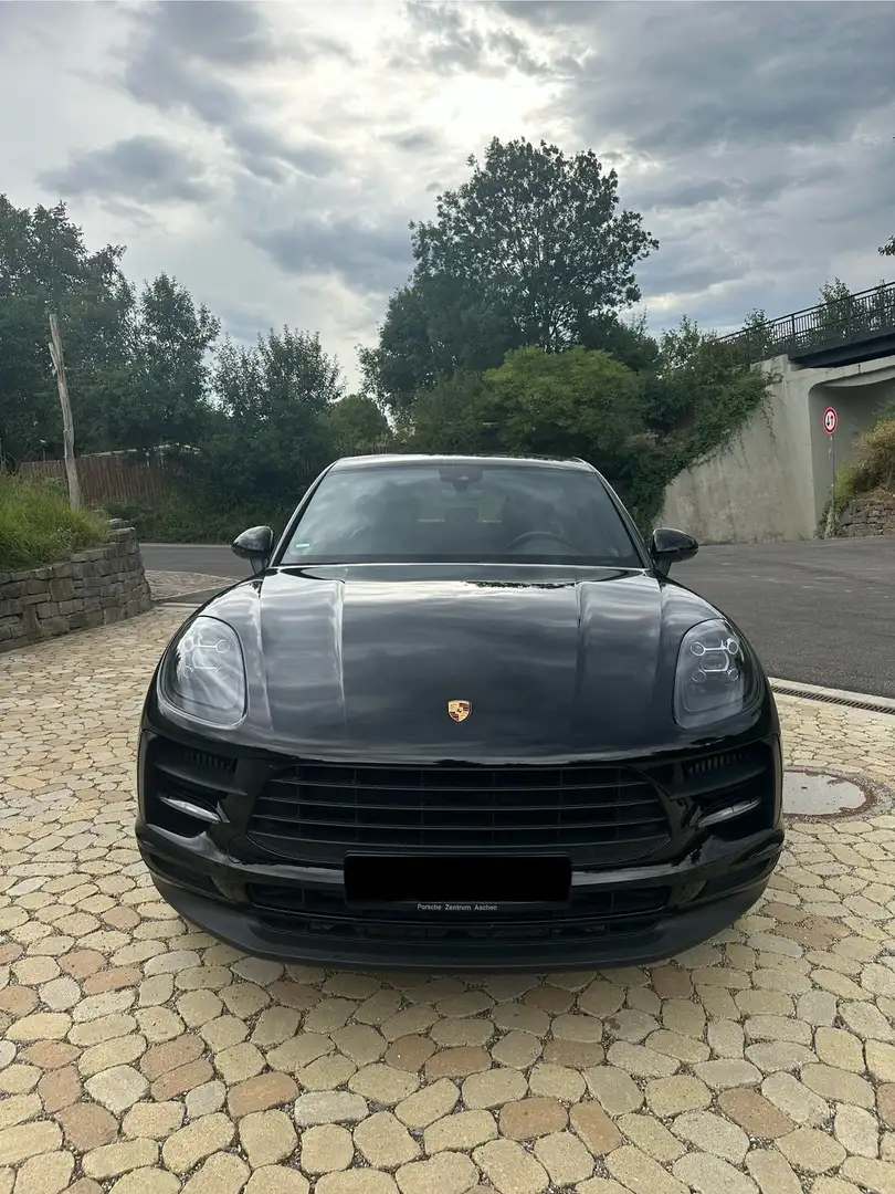 Porsche Macan S Schwarz - 1