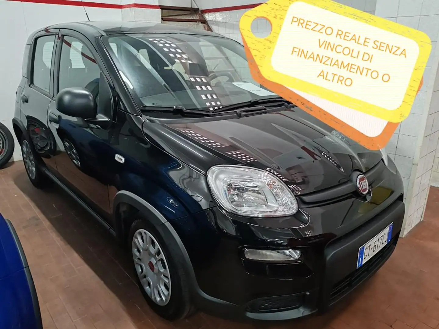 Fiat Panda 1.0 Hybrid 70cv Nero - 1