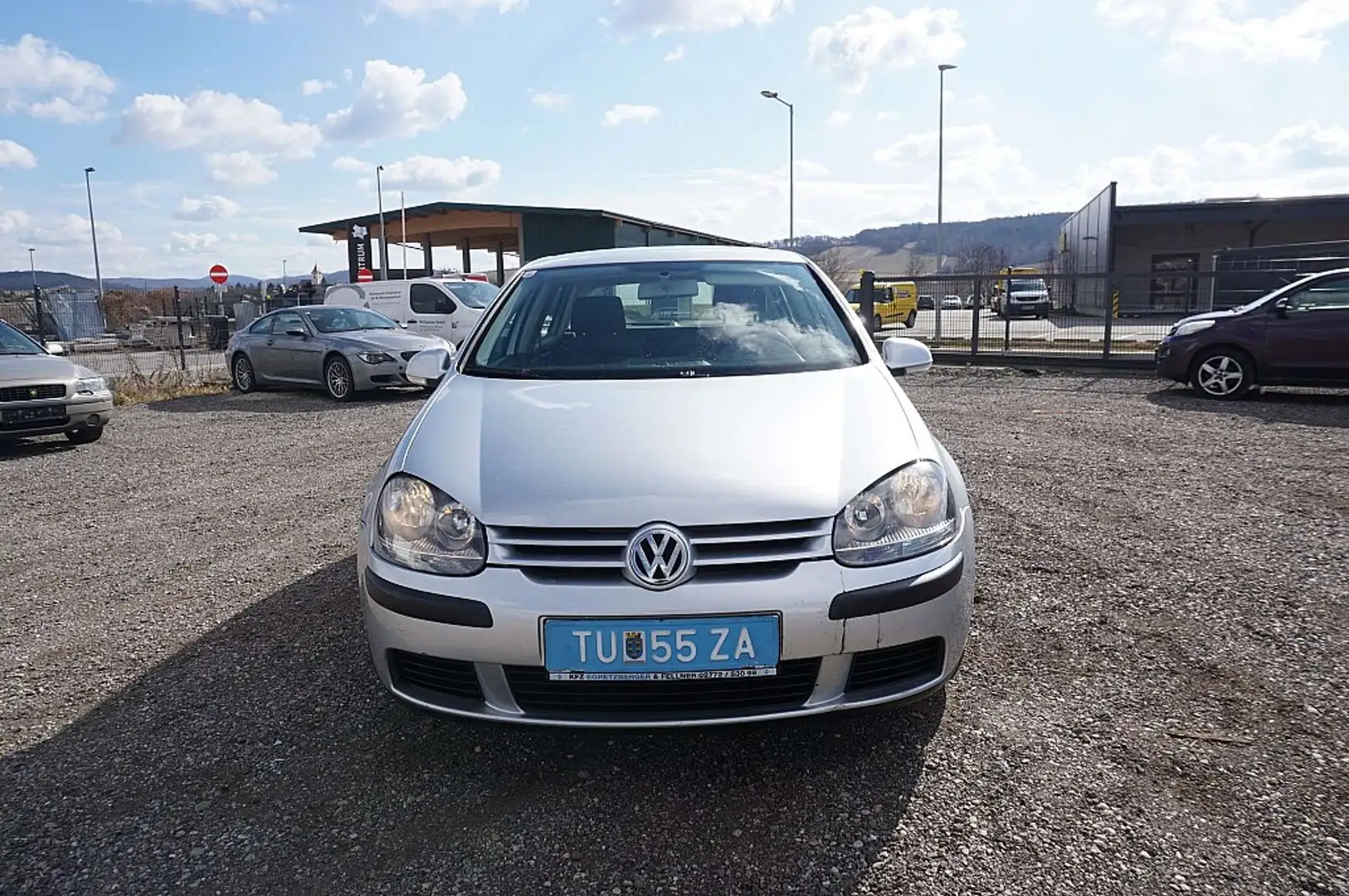 Volkswagen Golf Trendline 1,4 Grau - 1