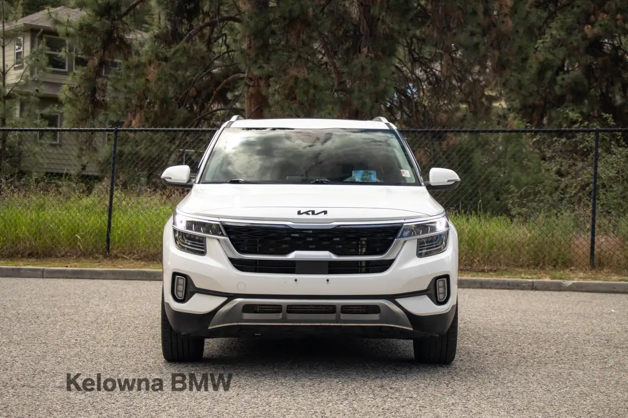 Kia Seltos photo Kia Seltos