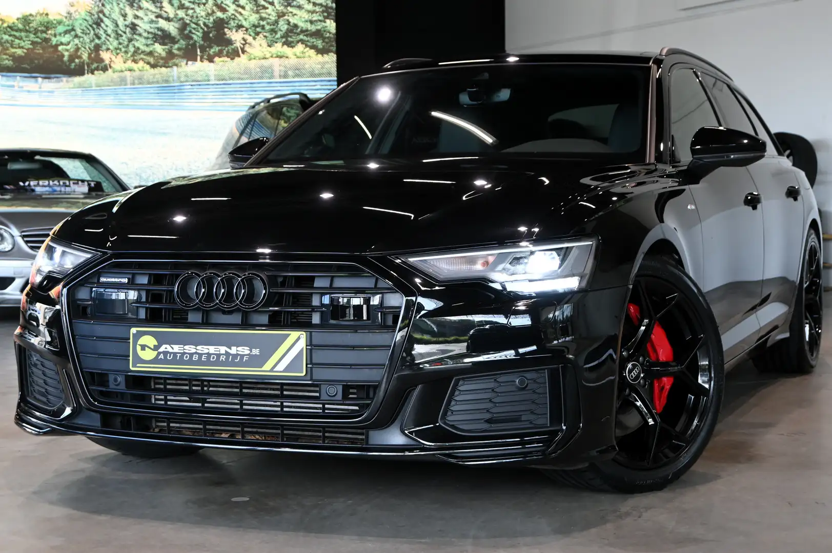 Audi A6 Avant 55 TFSI e Quattro Competition S-Line *PANO* Noir - 1