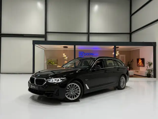 BMW 520 5-serie Touring 520e Executive Navi Climate Pdc El