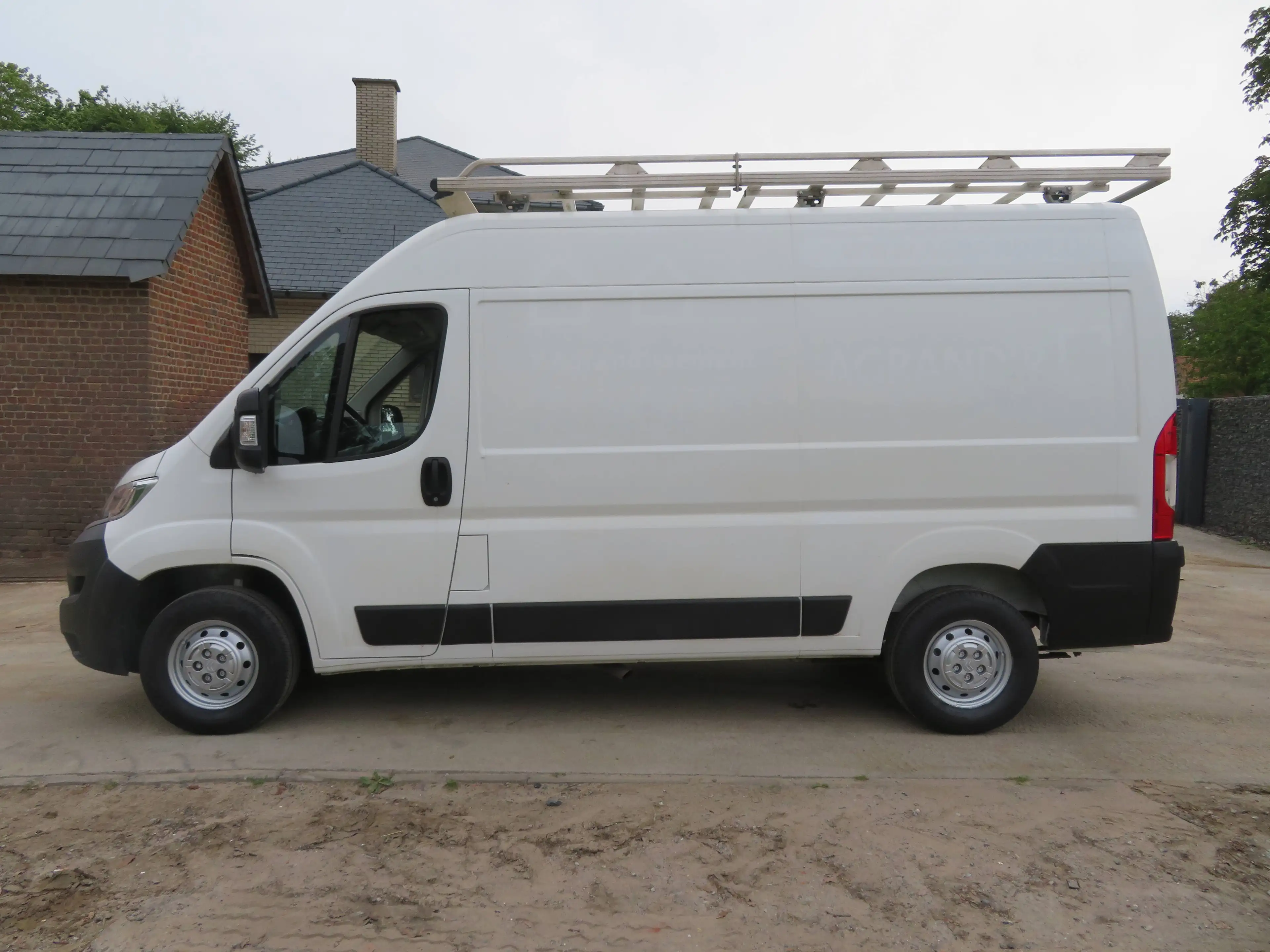 Citroen Jumper 2.2 BlueHDi - L2H2 — photo 4