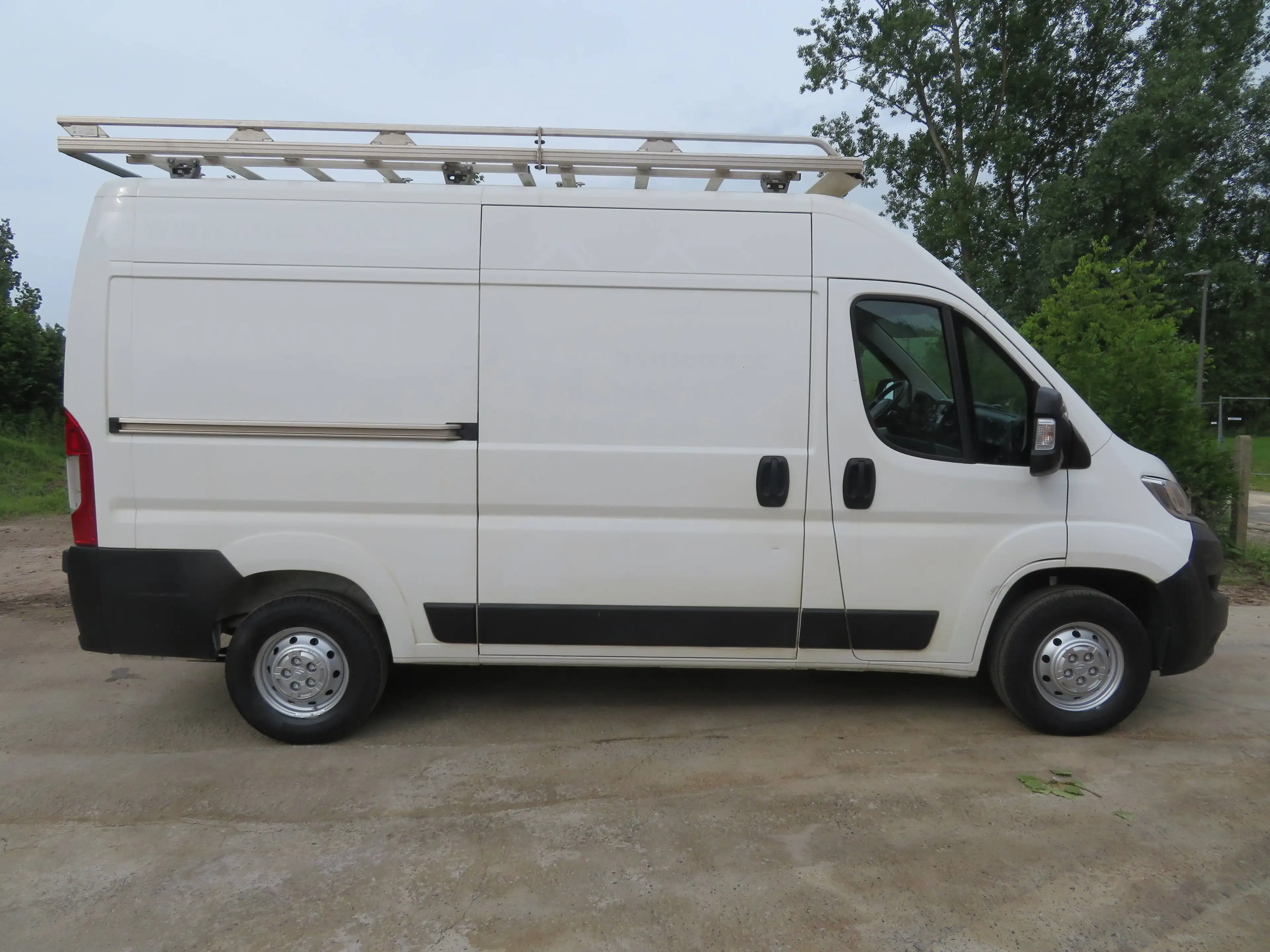 Citroen Jumper 2.2 BlueHDi - L2H2 — photo 8