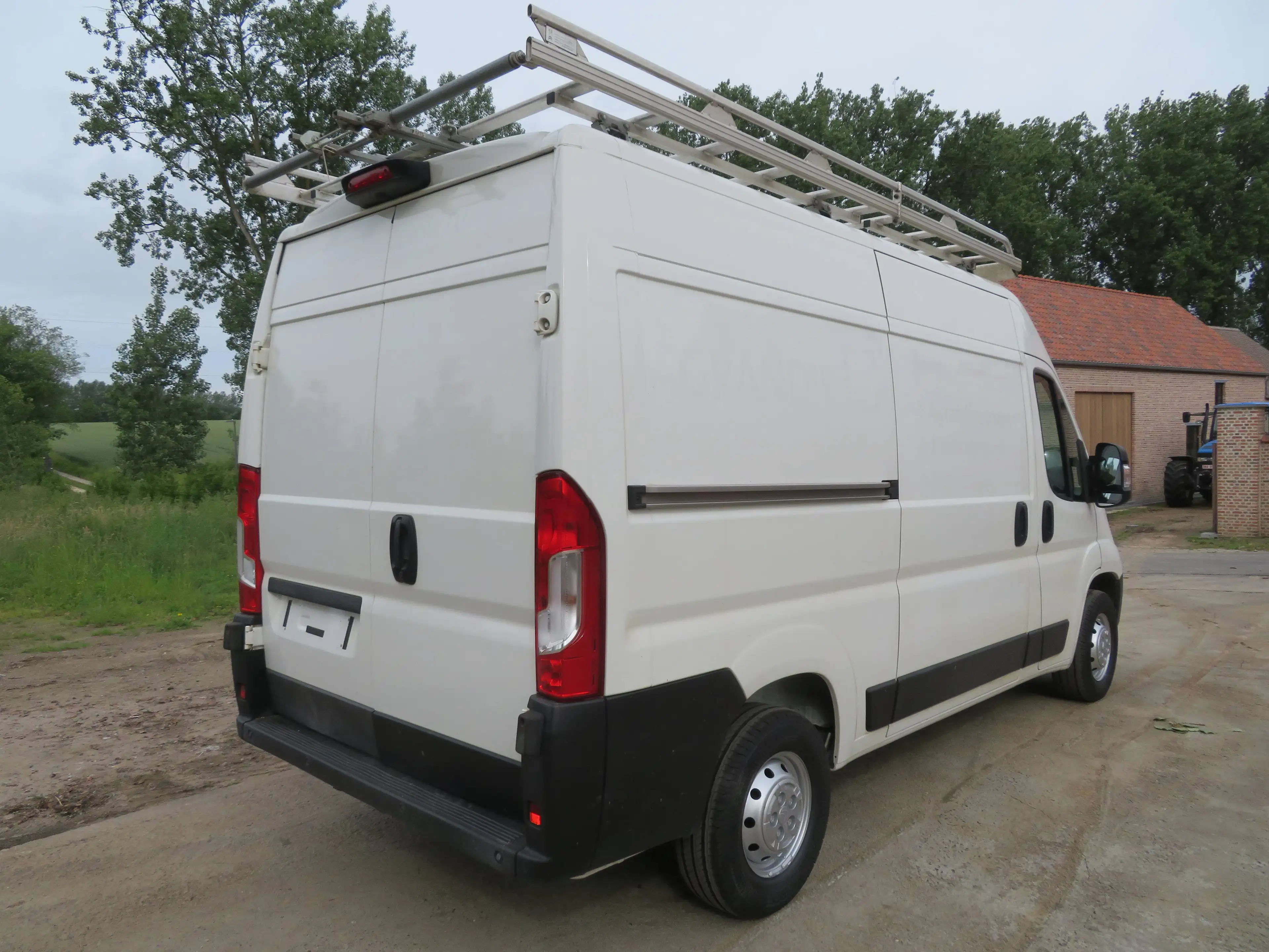 Citroen Jumper 2.2 BlueHDi - L2H2 — photo 7